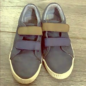 Cat and Jack Velcro sneakers